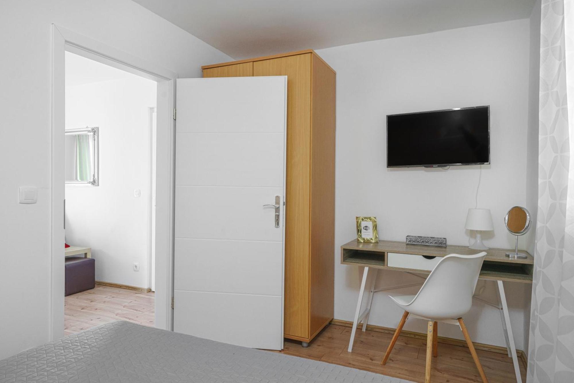Apartments Vesna Vodice